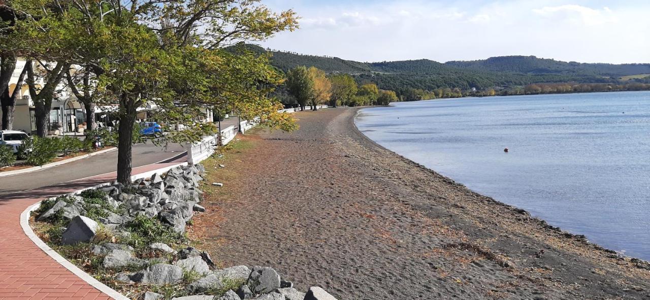 Appartamento Casa Al Lago Bolsena Esterno foto